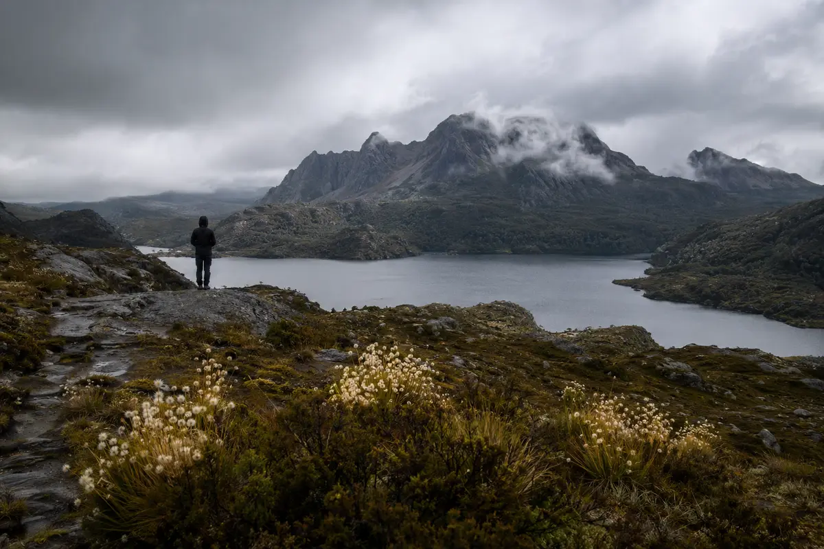 Best things to do in Tasmania with mountains, alpine lakes and rugged wilderness