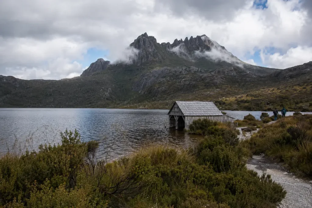 Dove Lake and Cradle Mountain in Tasmania